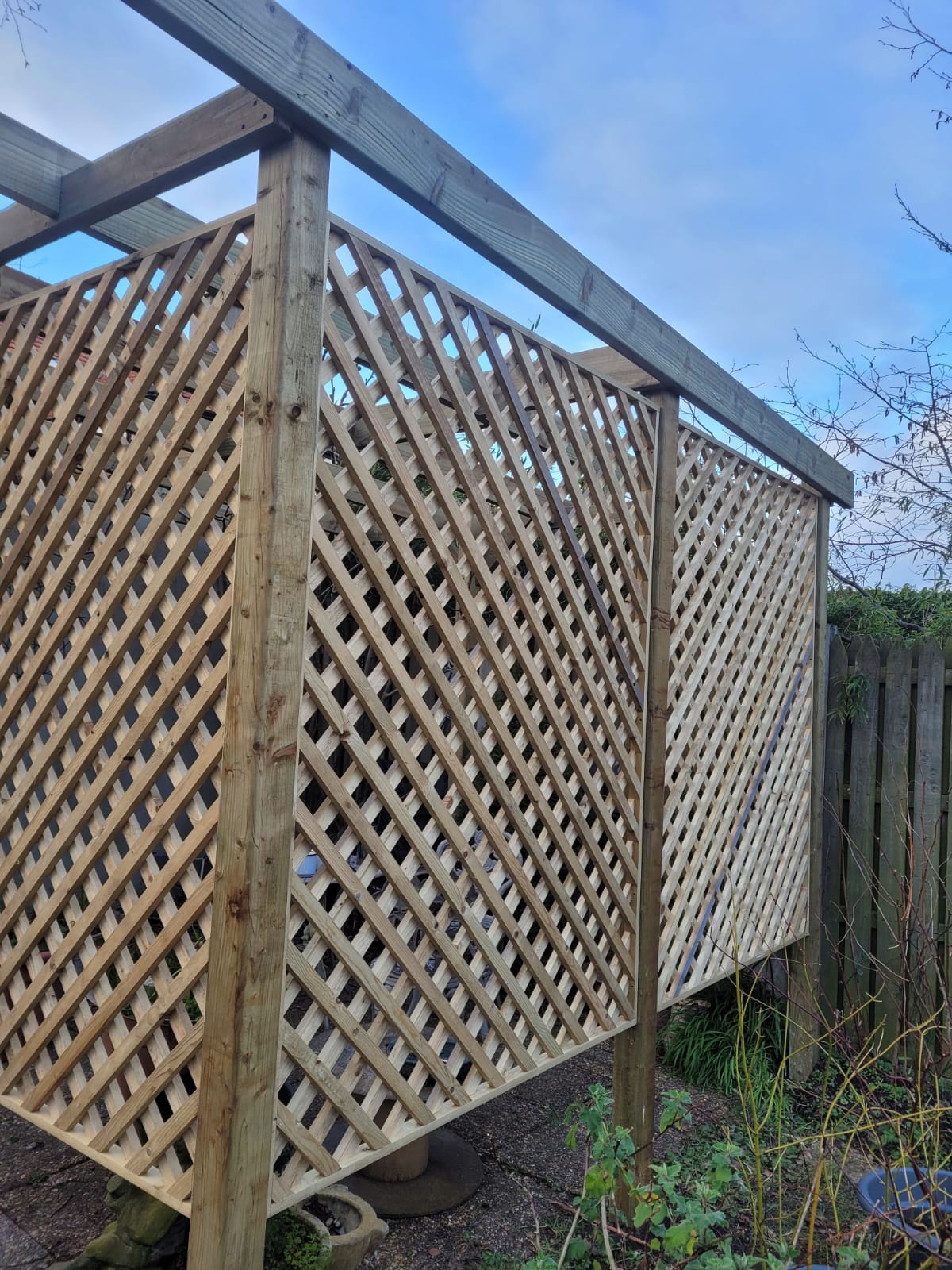 Lattice fence pergola